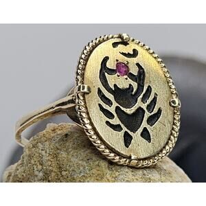Vintage 10K Solid Yellow Gold & Single Ruby Zodiac / Cancer Ring Size 10.25